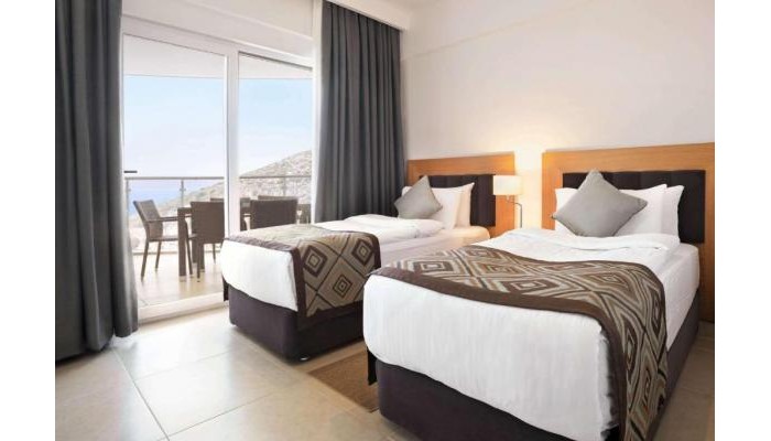 Ramada Hotel & Suites By Wyndham Kusadasi poza 10
