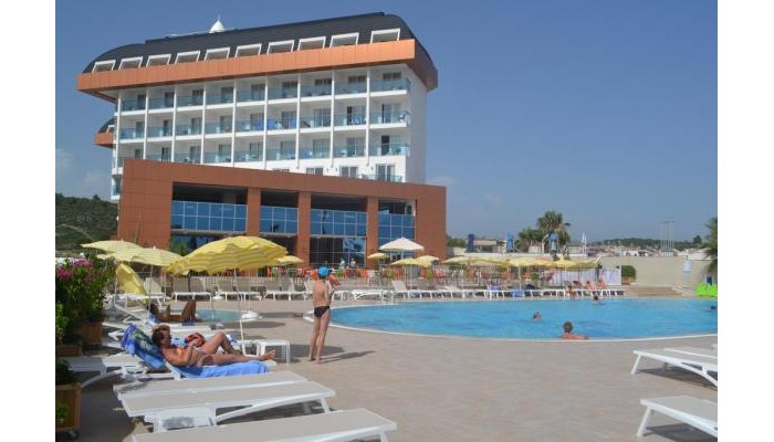 Throne Beach Resort & Spa poza 5
