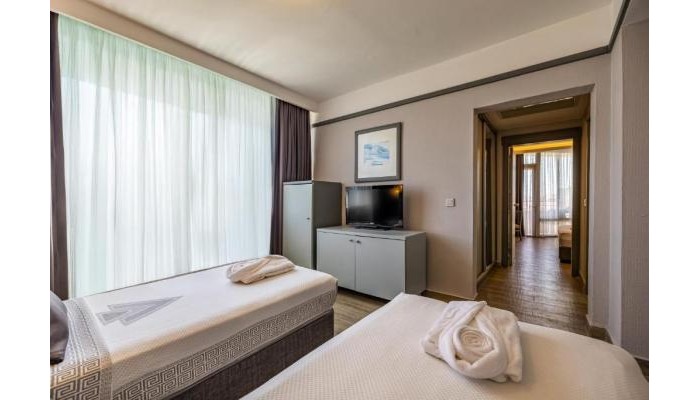 Vonresort Golden Coast poza 18