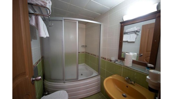 Honeymoon Hotel poza 10