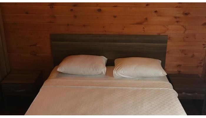 Greenpeace Hotel poza 1