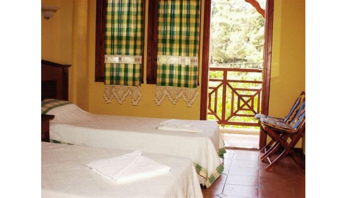 Pink Palace Hotel poza 1