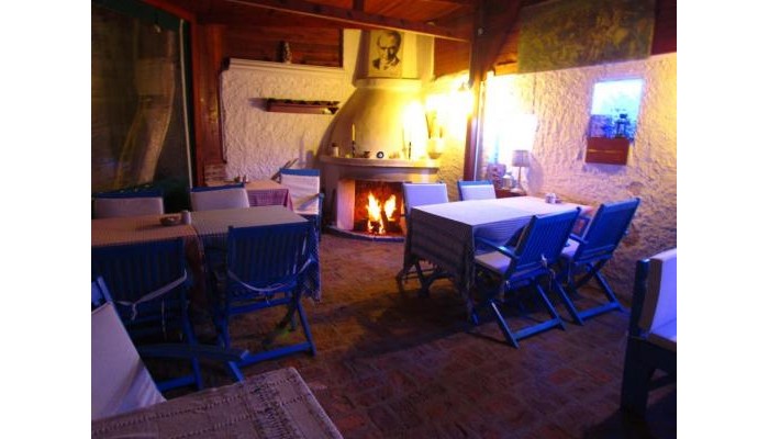 Amazon Antique Hotel poza 3