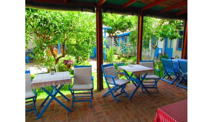 Amazon Antique Hotel poza 10