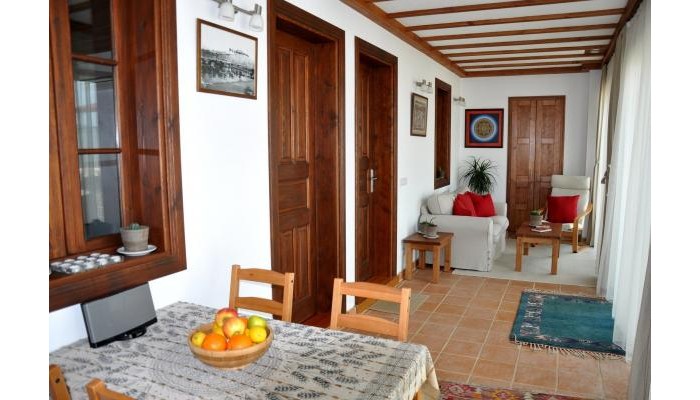 Hotel Ionia House poza 5