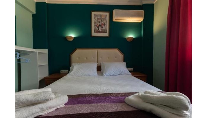 Rebetika Hotel & Bistro poza 0