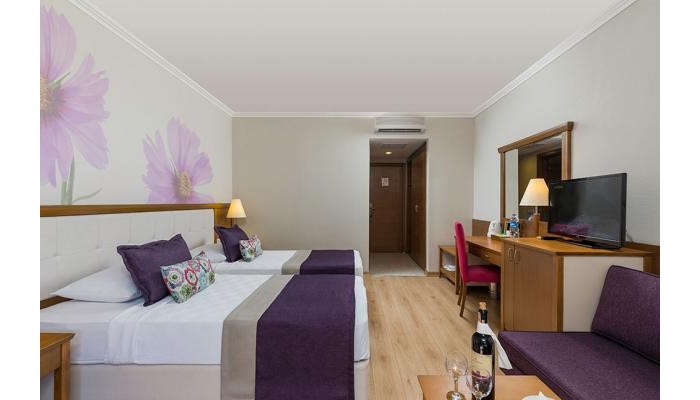 Club Felicia Village poza 2