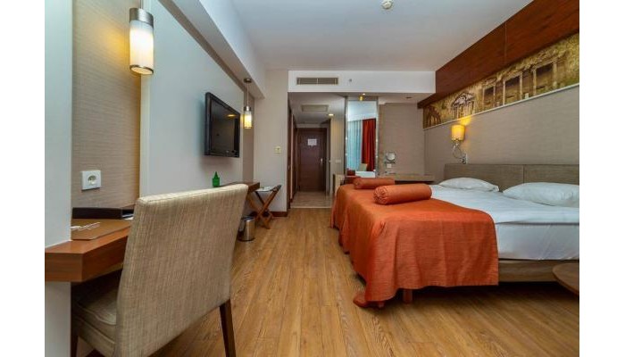 Hotel Commodore Elite Suites & Spa poza 5
