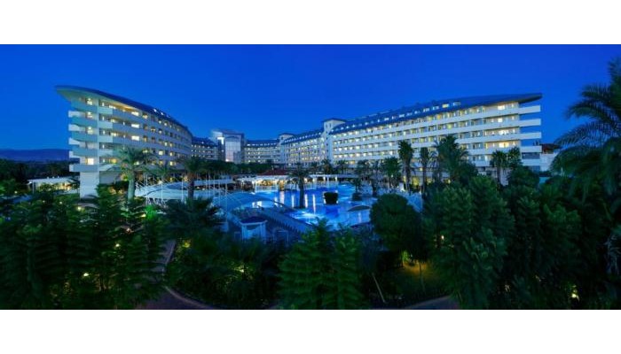 Crystal Admiral Resort Suites & Spa poza 4