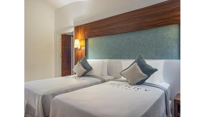 Berry Blue Hotels poza 3