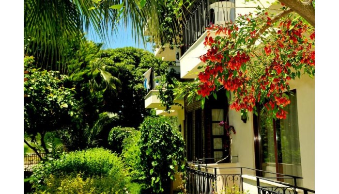 Hotel Lemas Suite poza 3