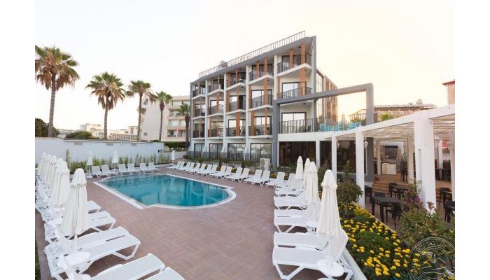 Raga Fine Dining Hotel poza 16