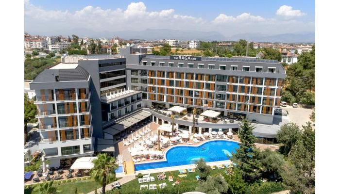 Raga Fine Dining Hotel poza 2