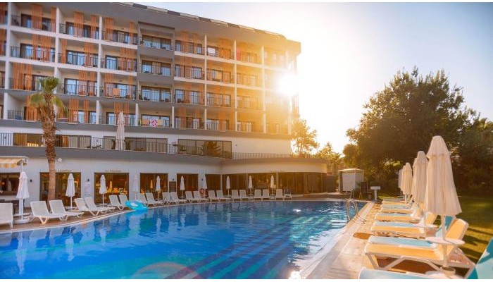 Raga Fine Dining Hotel poza 18