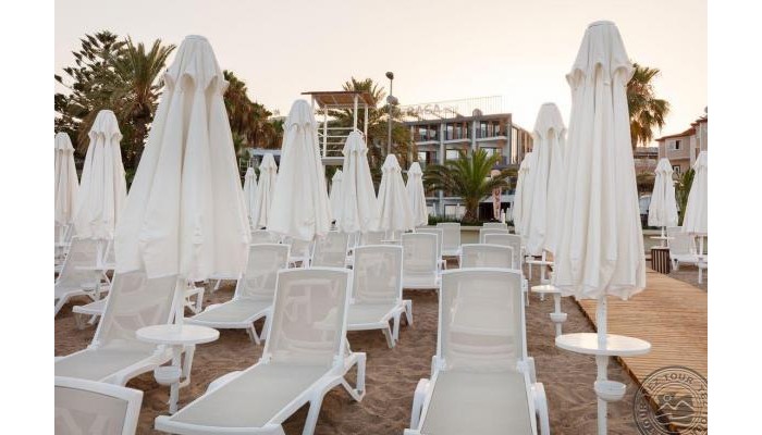 Raga Fine Dining Hotel poza 19