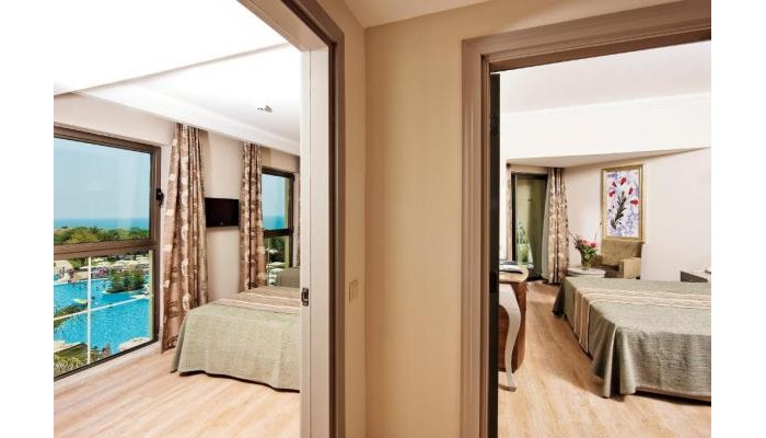 Side Star Resort poza 3