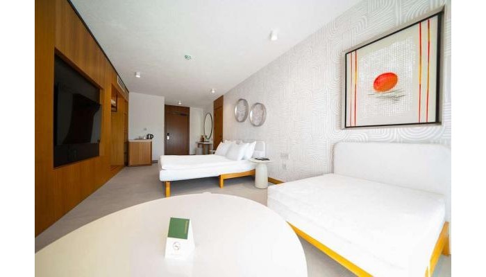 Hotel The Norm Collection Door'a poza 11