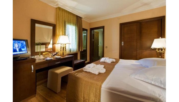 Latanya Park Resort poza 3