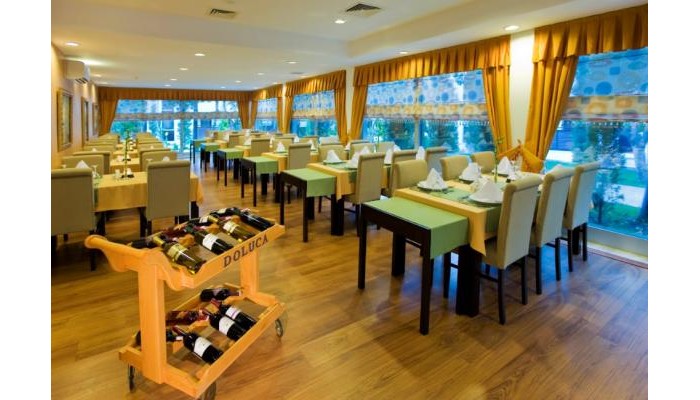 Latanya Park Resort poza 14